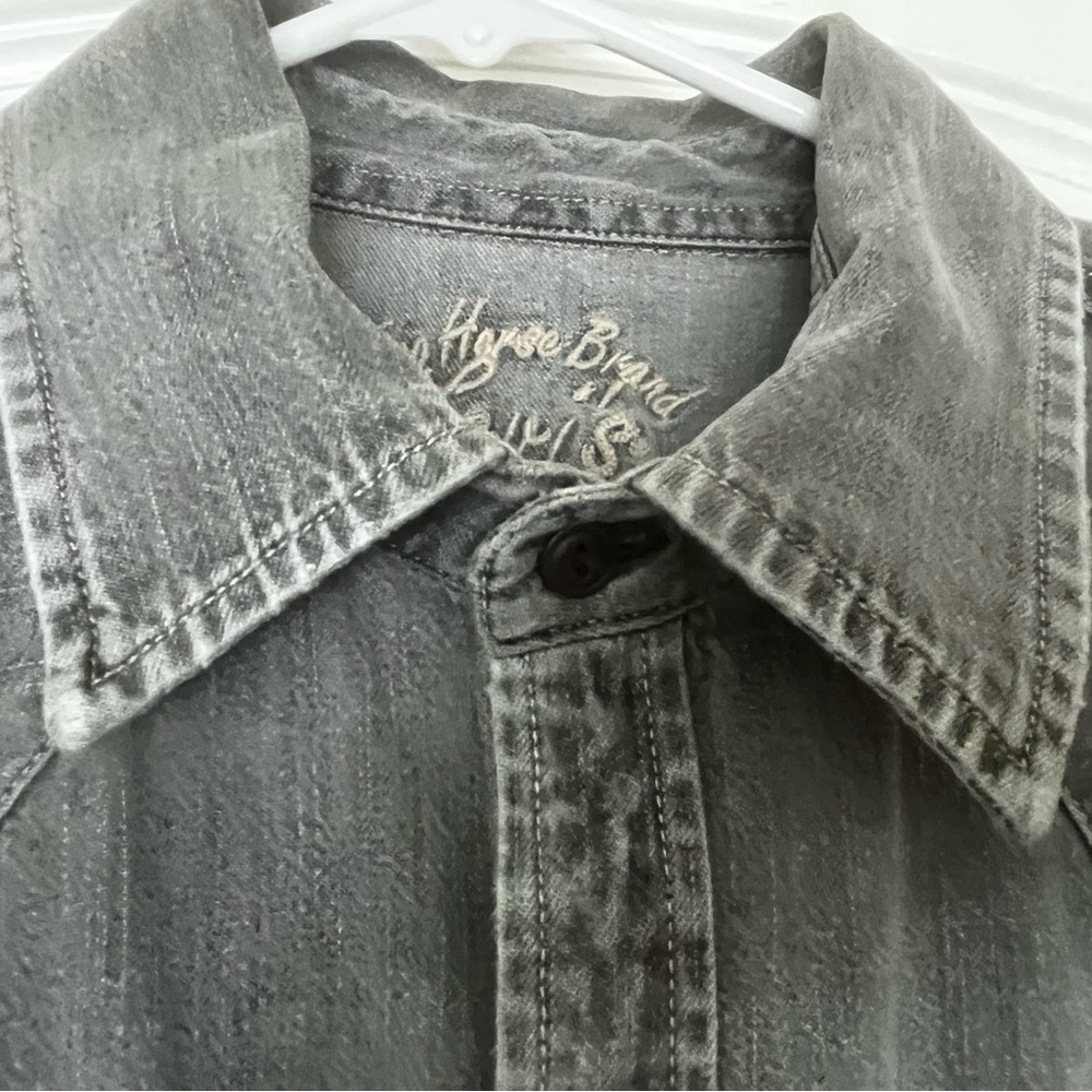 Vintage Levi's Two Horse Men's Gray Denim Western Pearl Snap Shirt, Size S - Picture 11 of 15